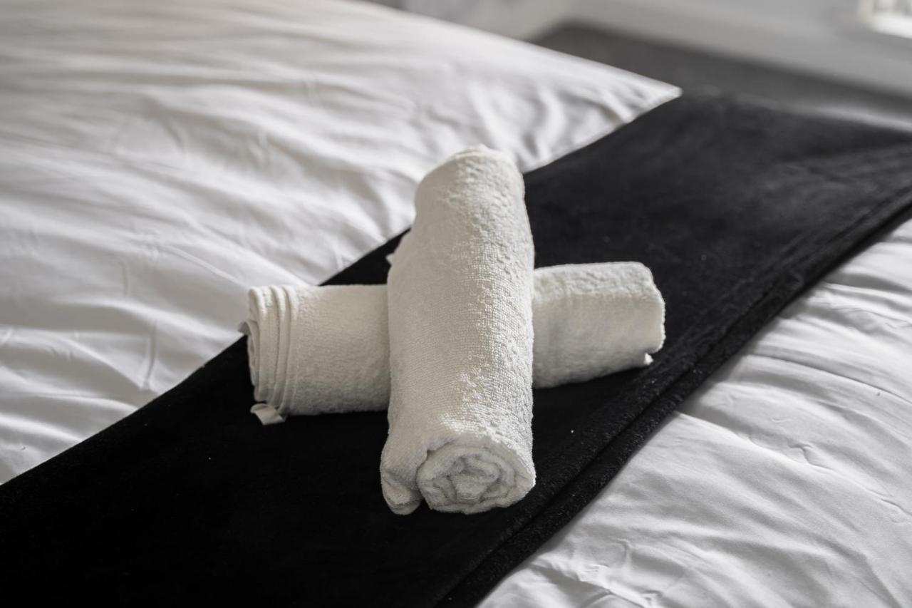 Apartamento A Spacious 2 Bed With A River And Cascade View, Imaya Nights, M3 Manchester